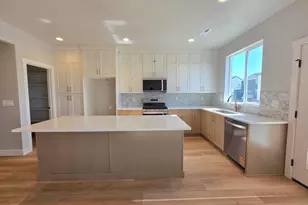 2951 N Devon Dr, Plain City, UT 84404 - Photo 3