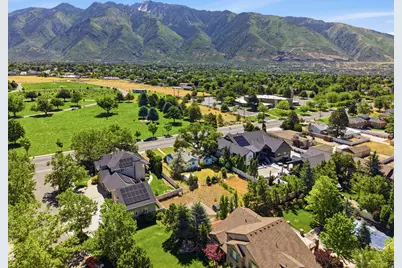 10850 S 1700 E, Sandy, UT 84092 - Photo 3