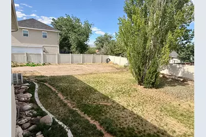 565 S 2400 W, Vernal, UT 84078 - Photo 27