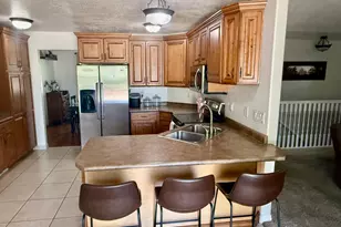 565 S 2400 W, Vernal, UT 84078 - Photo 5