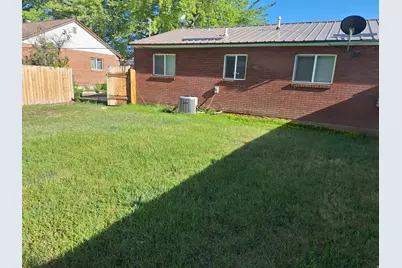 372 W 400 N, Vernal, UT 84078 - Photo 11