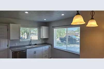 372 W 400 N, Vernal, UT 84078 - Photo 5