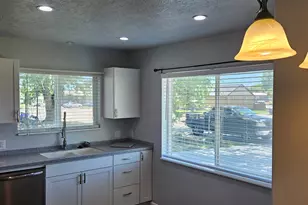 372 W 400 N, Vernal, UT 84078 - Photo 5
