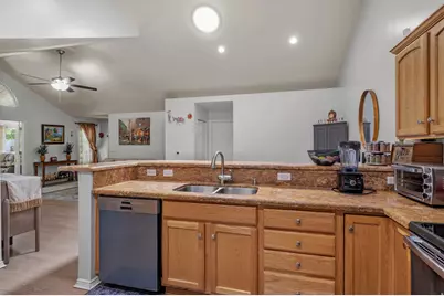 2101 W Abbey View Rd, West Jordan, UT 84088 - Photo 13