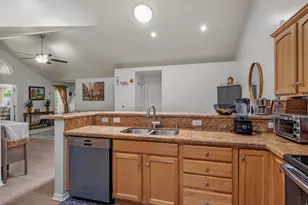 2101 W Abbey View Rd, West Jordan, UT 84088 - Photo 13