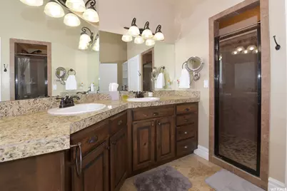 915 Fremont Rd, Bountiful, UT 84010 - Photo 7