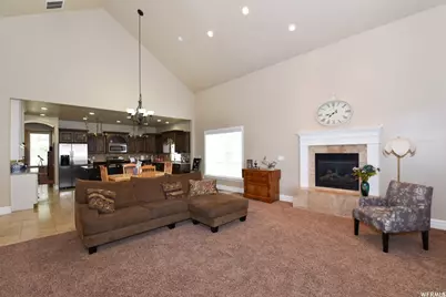 915 Fremont Rd, Bountiful, UT 84010 - Photo 9