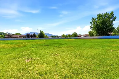 2889 W 3775 S, West Haven, UT 84401 - Photo 17