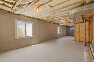 2091 W 2060 S, Syracuse, UT 84075 - Photo 29