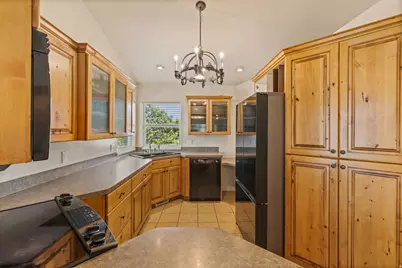 2091 W 2060 S, Syracuse, UT 84075 - Photo 11