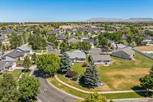 2091 W 2060 S, Syracuse, UT 84075 - Photo 43