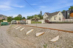 30 N 300 E, Hyrum, UT 84319 - Photo 17
