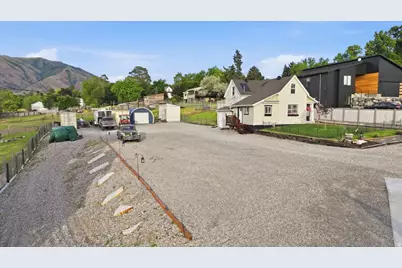 30 N 300 E, Hyrum, UT 84319 - Photo 37