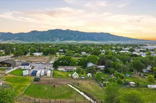 30 N 300 E, Hyrum, UT 84319 - Photo 33