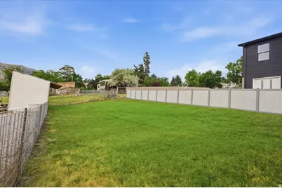 30 N 300 E, Hyrum, UT 84319 - Photo 21