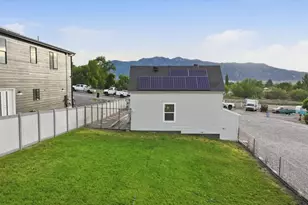 30 N 300 E, Hyrum, UT 84319 - Photo 27