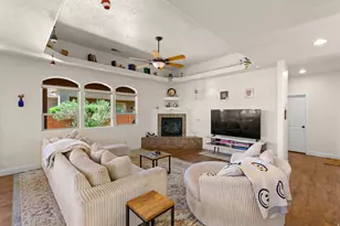 140 N Tuacahn Dr N, Ivins, UT 84738 - Photo 9