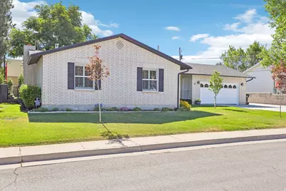 27 Deseret Cir, Grantsville, UT 84029 - Photo 3