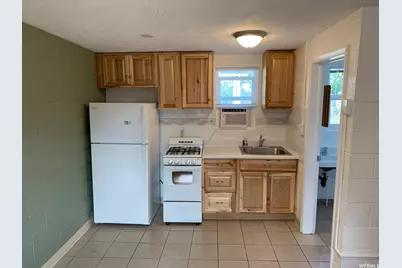 365 E Vine Street St, Tooele, UT 84074 - Photo 3
