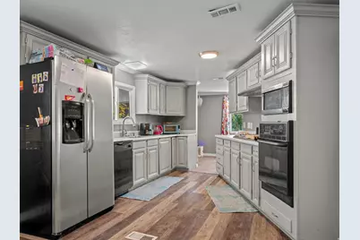 11259 S Crescent Park Cir #172, Sandy, UT 84070 - Photo 13