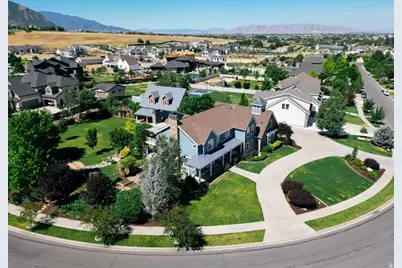 672 E Perry Holow Dr, Mapleton, UT 84664 - Photo 13