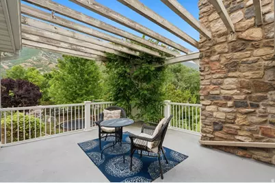 672 E Perry Holow Dr, Mapleton, UT 84664 - Photo 47