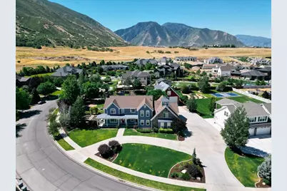 672 E Perry Holow Dr, Mapleton, UT 84664 - Photo 11