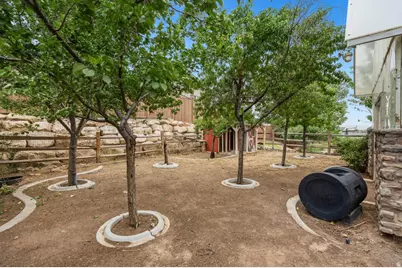 672 E Perry Holow Dr, Mapleton, UT 84664 - Photo 101