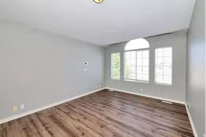 2565 W 3950 S, Roy, UT 84067 - Photo 5
