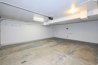 2565 W 3950 S, Roy, UT 84067 - Photo 25