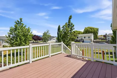 2014 N 2475 W, Clinton, UT 84015 - Photo 21