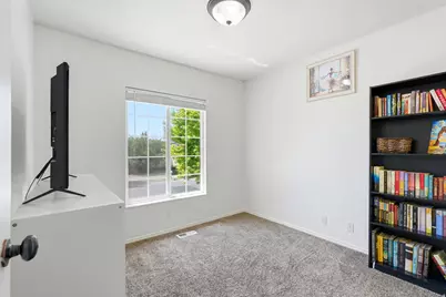 2014 N 2475 W, Clinton, UT 84015 - Photo 13