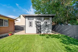 1380 Eastpoint Dr, Sandy, UT 84092 - Photo 9