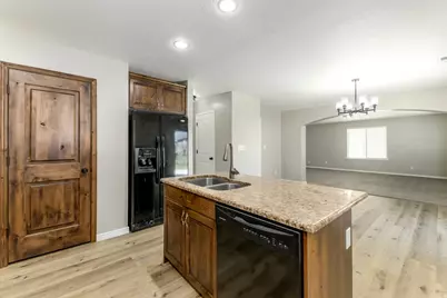 1831 S Meadow Marsh Dr E #183, Lehi, UT 84043 - Photo 11