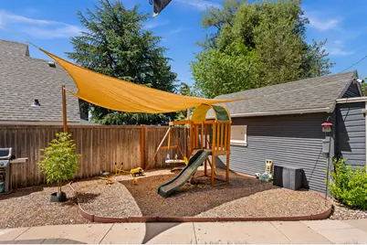 383 N I St E, Salt Lake City, UT 84103 - Photo 45