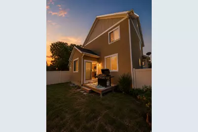 149 E Crescent Pine Ln, Sandy, UT 84070 - Photo 21