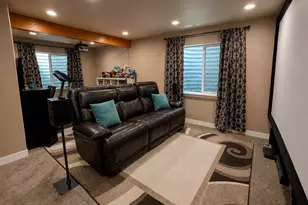 149 E Crescent Pine Ln, Sandy, UT 84070 - Photo 17