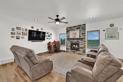 643 S 4100 W, Ogden, UT 84404 - Photo 19