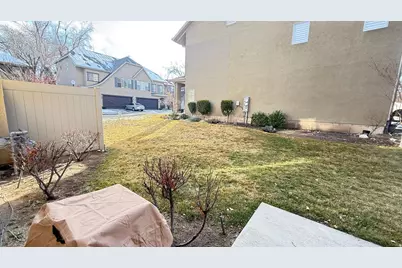 6784 S 950 E, Midvale, UT 84047 - Photo 11