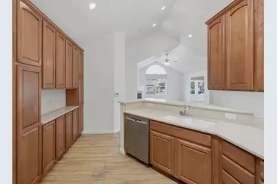 318 E 2230 N #A, North Logan, UT 84341 - Photo 9