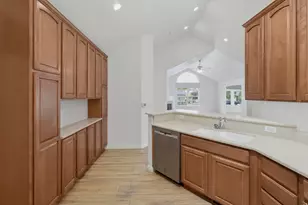 318 E 2230 N, North Logan, UT 84341 - Photo 9