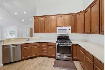 318 E 2230 N #A, North Logan, UT 84341 - Photo 7