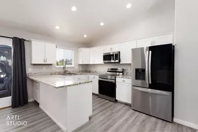 5277 S 3750 W, Roy, UT 84067 - Photo 13