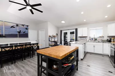 5277 S 3750 W, Roy, UT 84067 - Photo 13