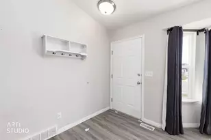 5277 S 3750 W, Roy, UT 84067 - Photo 11