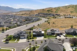 5039 Ambermont Dr W, Herriman, UT 84096 - Photo 53