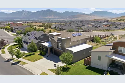 5039 Ambermont Dr W, Herriman, UT 84096 - Photo 51