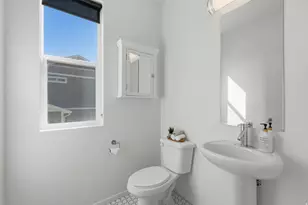 5039 Ambermont Dr W, Herriman, UT 84096 - Photo 19