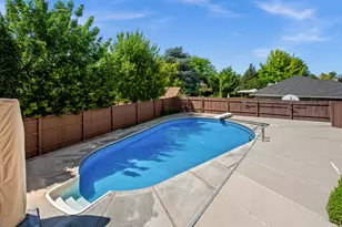 4869 S Damon Way, Holladay, UT 84117 - Photo 3