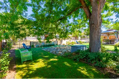 10446 S Weeping Willow Dr, Sandy, UT 84070 - Photo 43